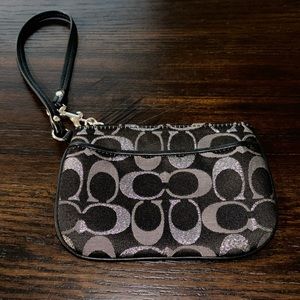 Coach 3 CL Signature LRX Small Wristlet